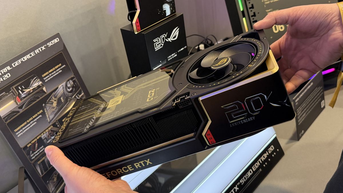 ASUS ROG Astral GeForce RTX 5090 Edition 20