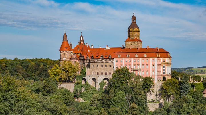 Tarasy zamku Książ. Miejsce, które warto odwiedzić wiosną!