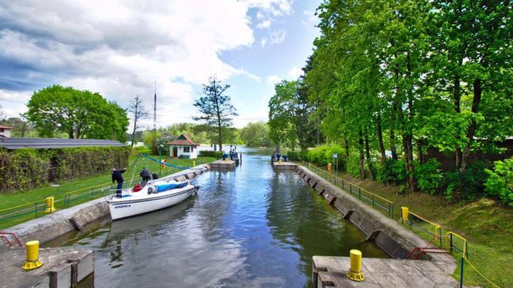 Majówka na Mazurach: 4 pomysły na wyjazd