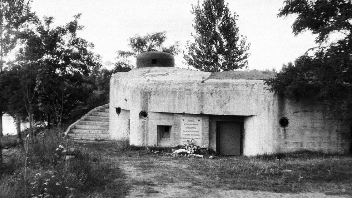 Schron nad Narwią w Nowogrodzie