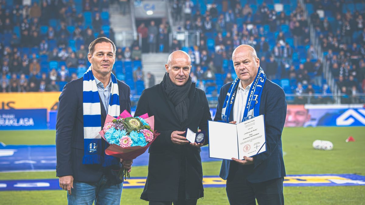 Odznaczenie dla Szymona Marciniaka