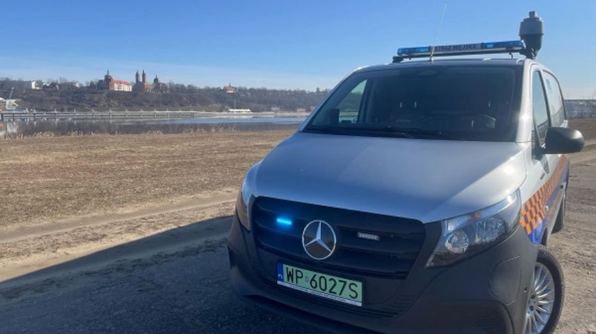 Wyrzucał śmieci nad Wisłą