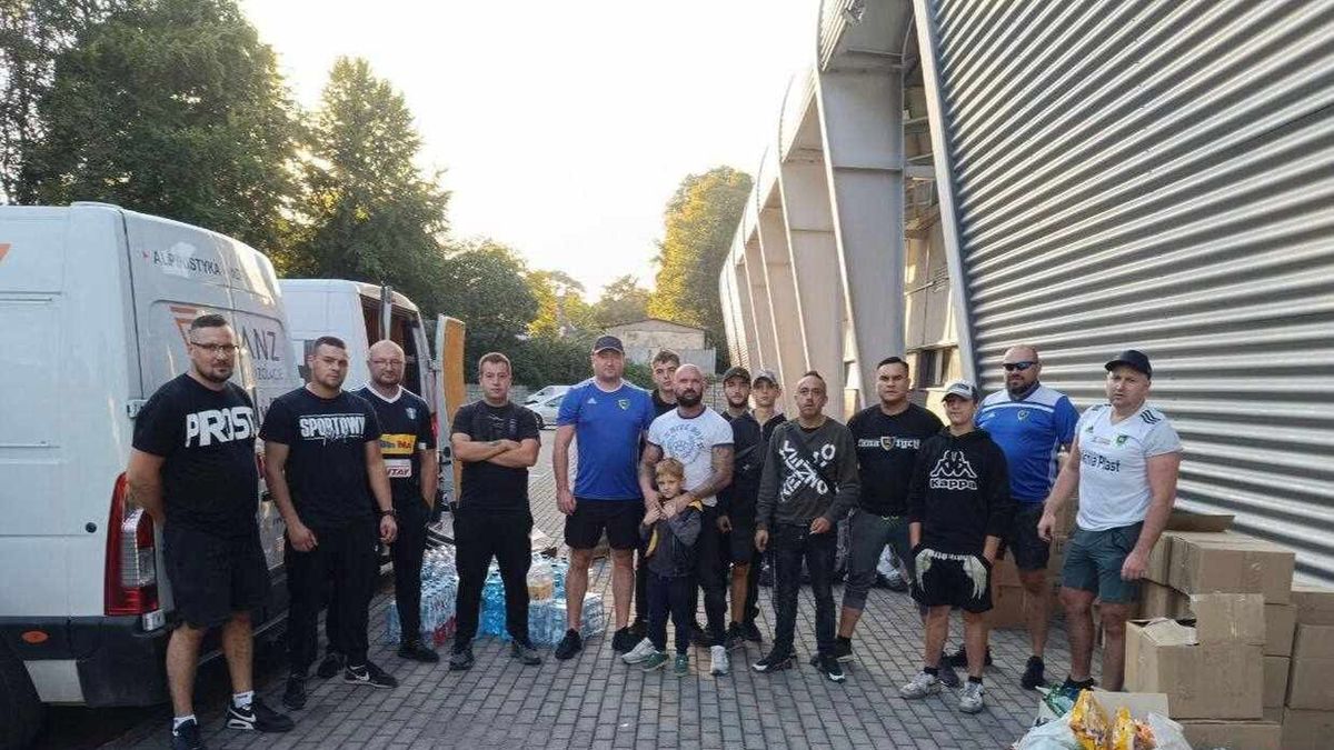 Kibice z Płocka zawieźli dary dla powodzian