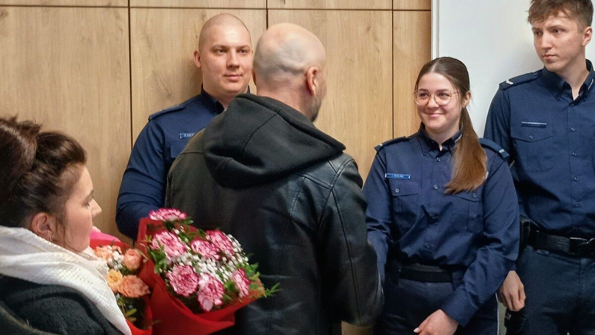 Podziękowania dla policjantów 