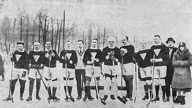 Pionierzy toruńskiego hokeja – uczestnicy historycznego meczu TK