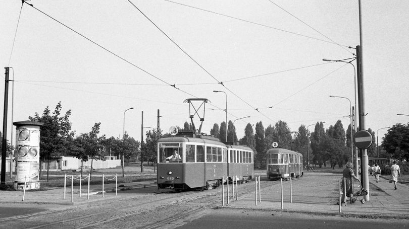 Tramwaj na ul. Strzeleckiej w 1979 roku fot. MPK Poznań