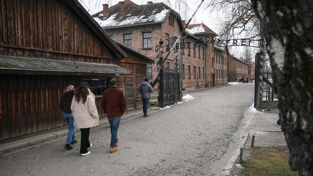 Auschwitz Birkenauukasz G�gulski80, 80. 80 rocznica rocznic�, Auschwitz-Birkenau, Brzezinka, koncentracyjny, obchody, obz, rocznica, wieniec, wyzwolenie, 