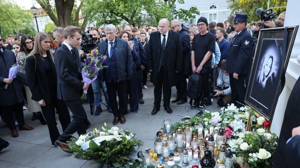 Uczczenie minut� ciszy
Szymon Pulcyn
kampus g��wny, napad na UW, Uniwersytet Warszawski, UW, �a�oba na UW