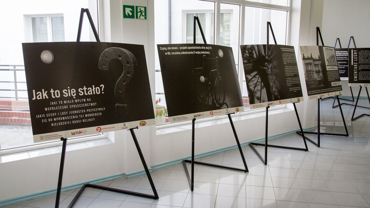 Wystawa "Czyny nie słowa" 