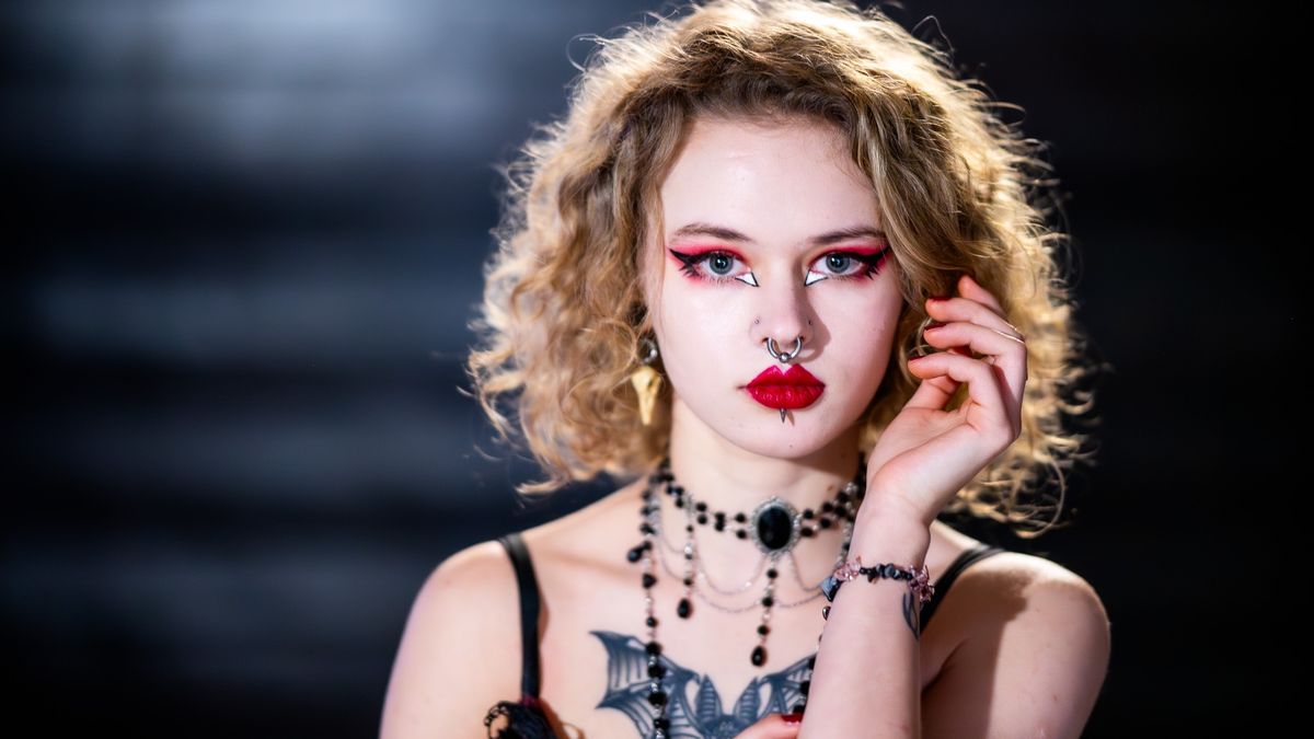 Mary Sokala, wokalistka goth 