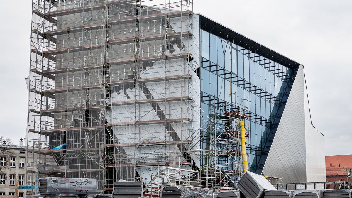 Na budowie Europejskiego Centrum Filmowego Camerimage