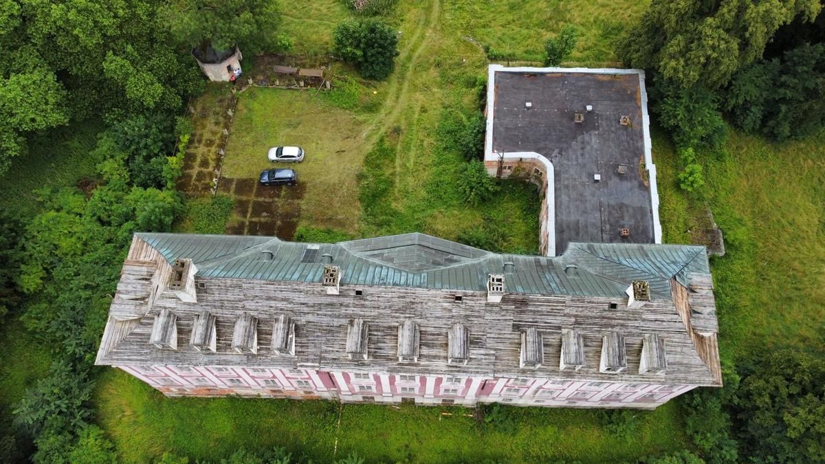 Pałac Sapiehów w Wieleniu.