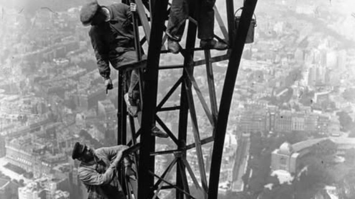 Renowacja Wieży Eiffla w 1932 roku