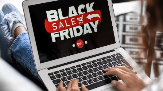 Czy opłaca się kupować na Black Friday?