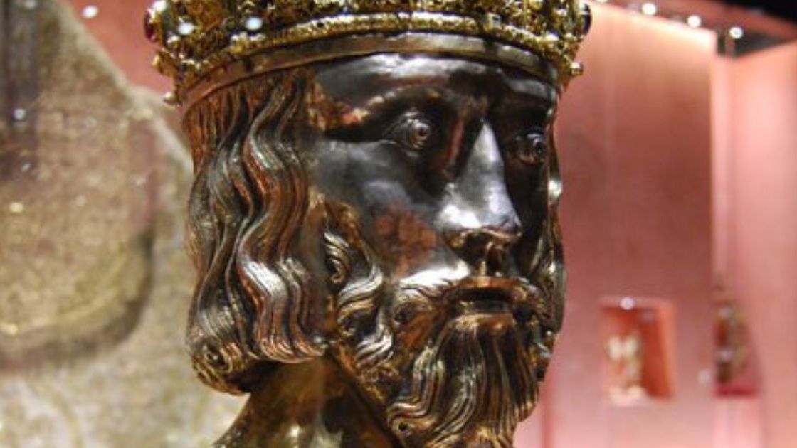 2 maja - dzień patrona Płocka - św. Zygmunt