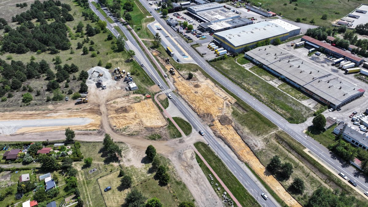 Piła, al. WP i Krzywa