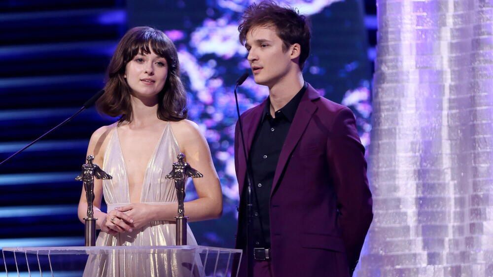 Kasia Sienkiewicz, Jacek Sienkiewicz
Gliwice, 22.04.2023. Kasia Sienkiewicz (L) i Jacek Sienkiewicz (P) z zespo�u Kwiat Jab�oni podczas gali muzyki rozrywkowej i jazzowej Fryderyk Festiwal 2023, 22 bm. w Arenie Gliwice. (zm/doro) PAP/Zbigniew Meissner
Zbigniew Meissner
fryderyk festiwal 2023, fryderyki, gala, Gala Muzyki Rozrywkowej i Jazzu, muzyczne, nagroda, nagrody