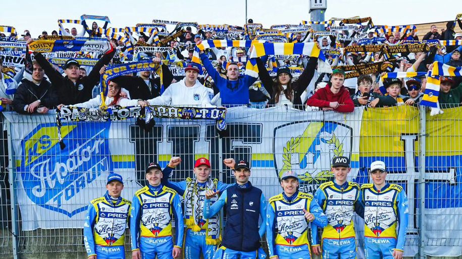 Toruńskich żużlowców wspomagali w Częstochowie kibice