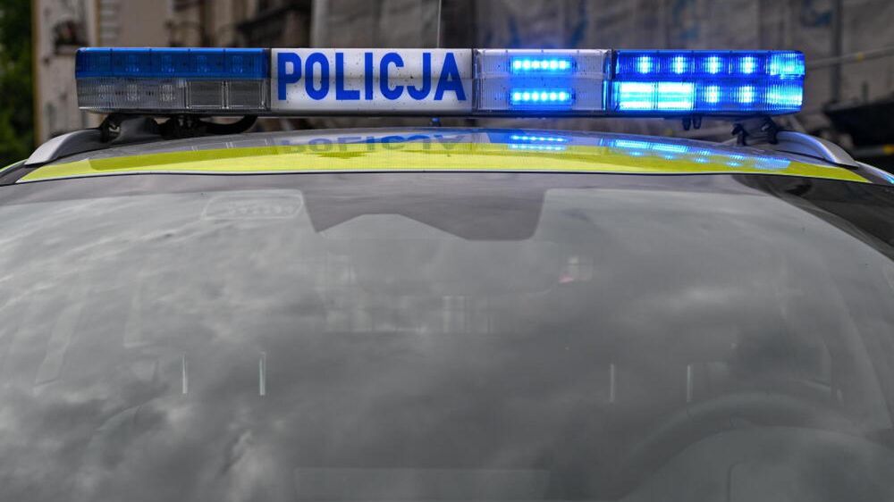 radiow�z
Darek Delmanowicz
112, 997, areszt, bezprawie, doz�r, fot pnp, foto pnp, fotopnp, fotpnp, funkcjonariusz, ilustracja, ilustracje, kodeks karny, kogut, kolizja, napad, paragraf, pnp, podejrzany, podejrzewany, policja, policyjny, prawo, prewencja, przest�pca, przest�pstwo, radiow�z, rozb�j, wypadek, wyrok, w�z policyjny