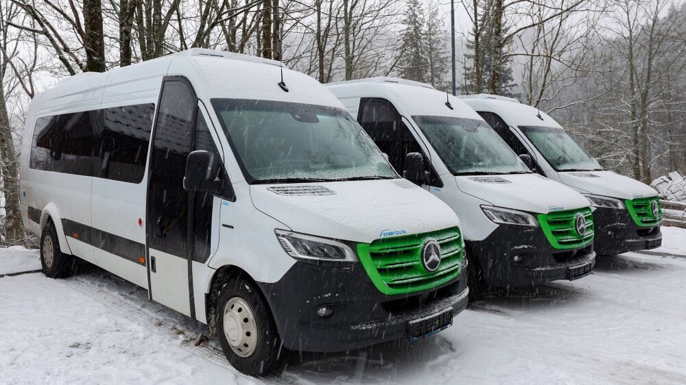 busy elektryczneGrzegorz Momotbus, busy, elektryczne, elektryczny, elektryki, przew�z turyst�w, tatrza�ski park narodowy, tpn