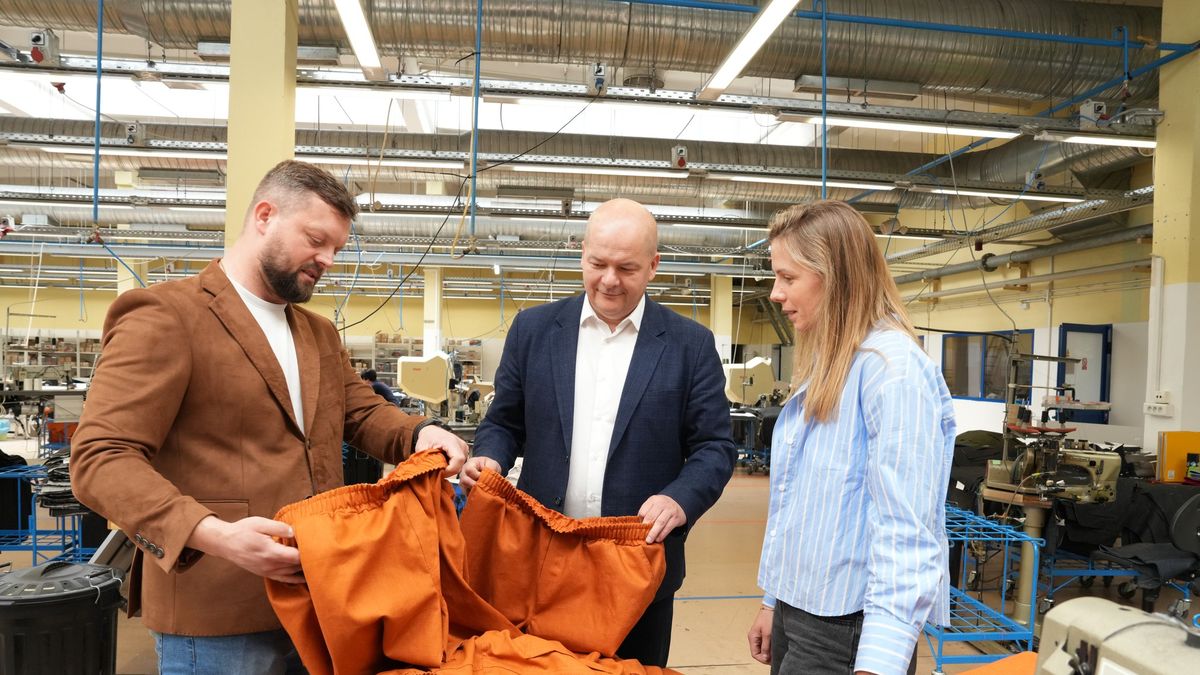 Fabryka tętni życiem 