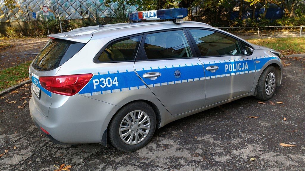 radiowóz policji