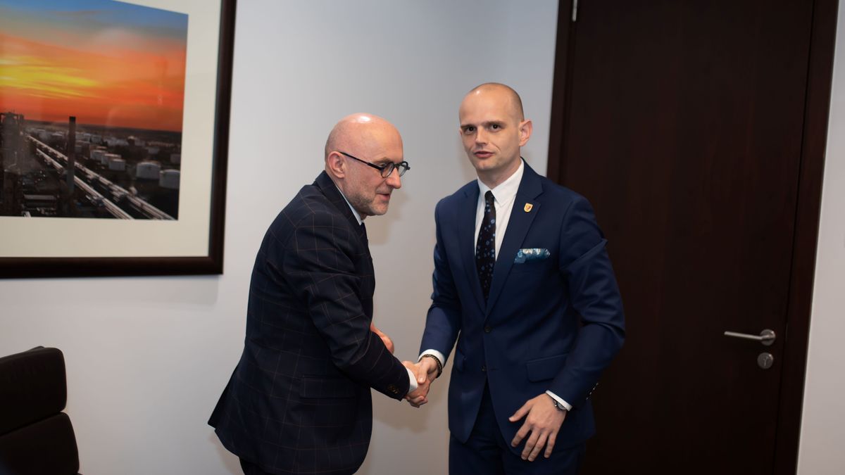 Orlen przeznaczy ponad 140 mln zł na drogi powiatowe i gminne