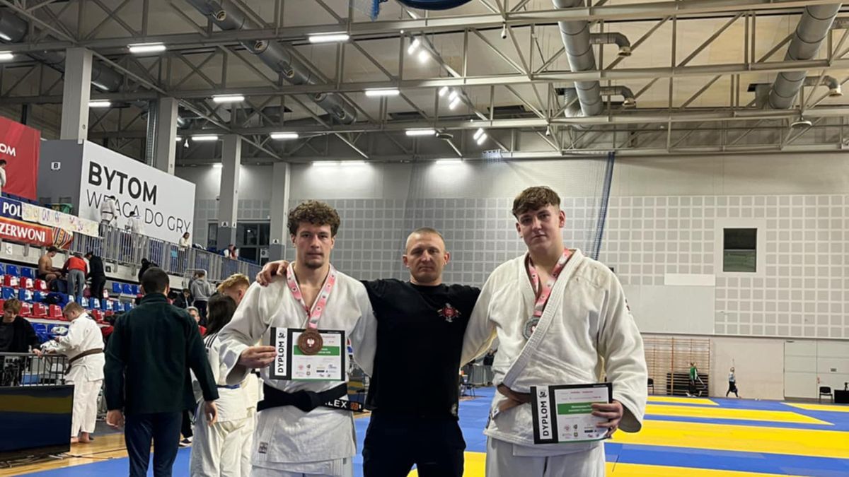 Medaliści z UKS JUDO SENSEI