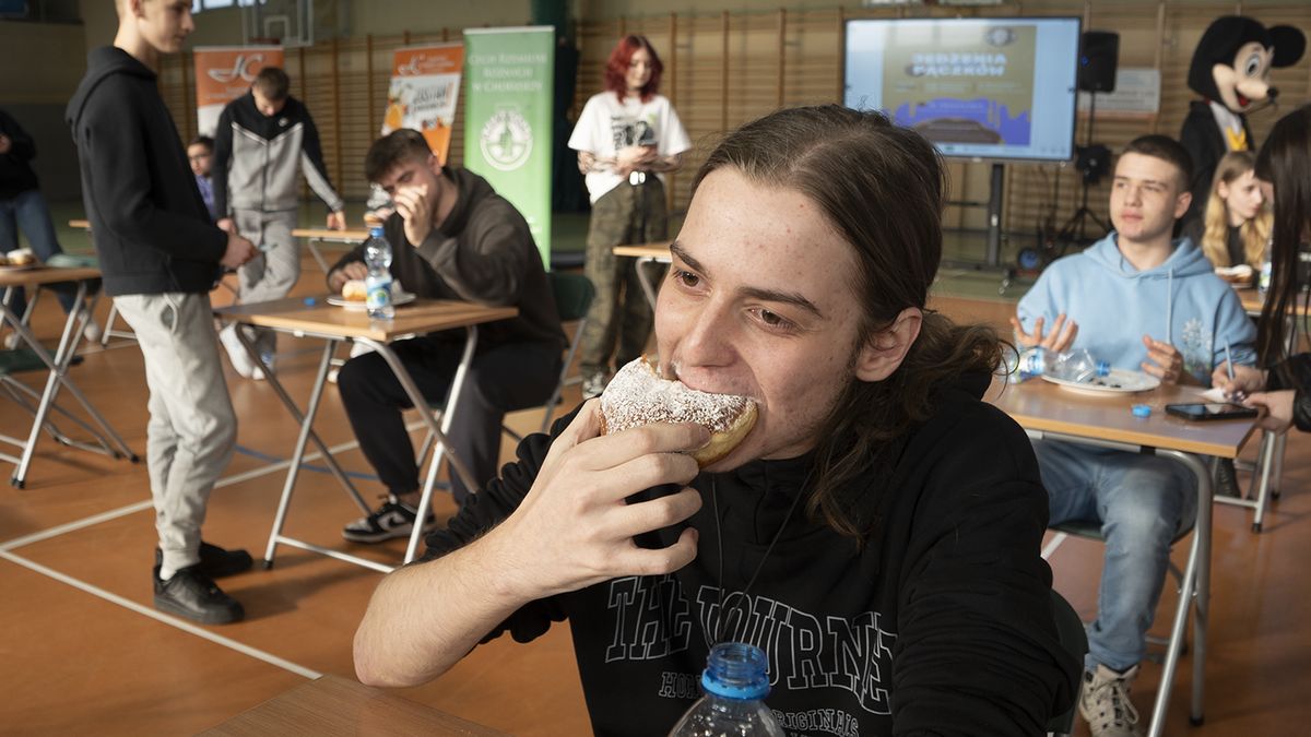 Pączki, Chodzież, Konkurs