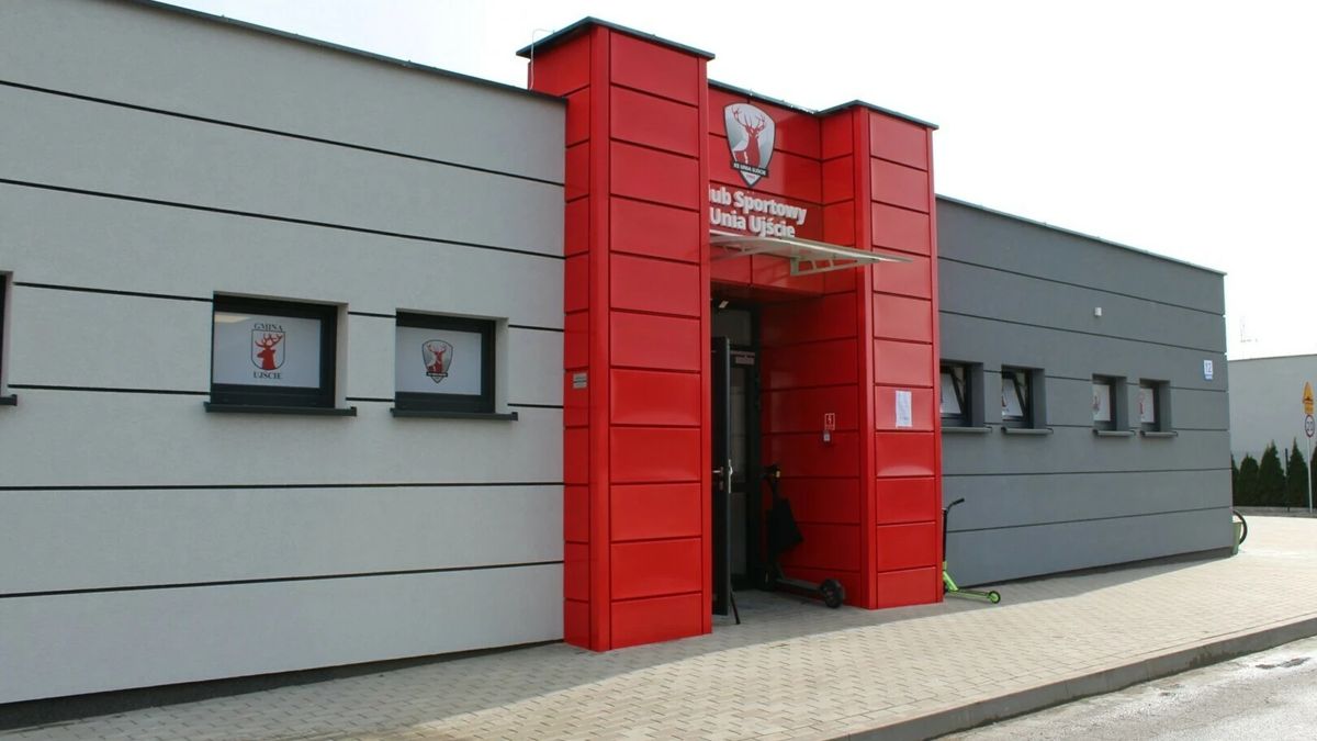 Nowa szatnia, Ujście