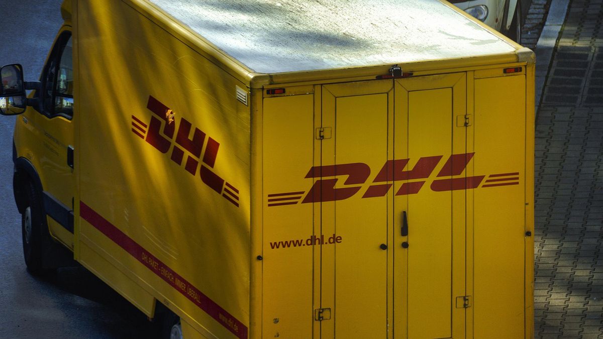 dhl


