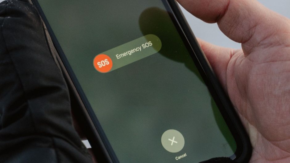 przycisk SOS w telefonie