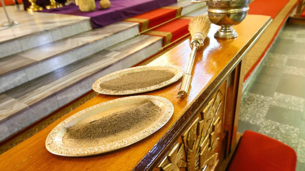 Tomasz Wojtasik
msza, Popielec, popi�, post, religia, wiara, wielki post