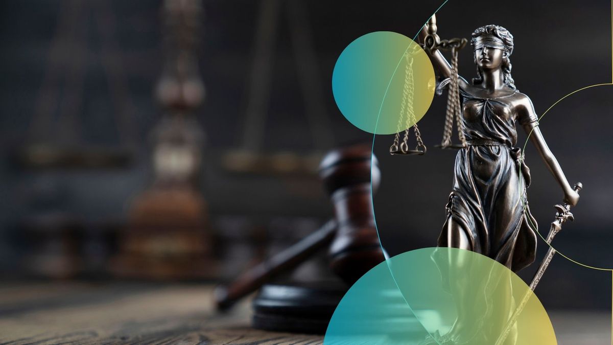 Aleksandra Zajkowska prezentuje