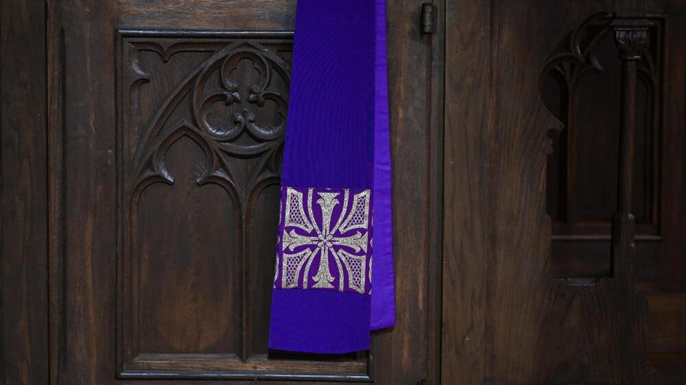 stu�a
Darek Delmanowicz
architektura, duchowny, gotycki, grzech, grzechy, ilustracja, ilustracje, konfesjona�, ksi�dz, odpokutowa�, pilzno, pokuta, pokutowa�, rachunek sumienia, religia, sakralna, sakrament, spowiada� si�, spowiedzi, stu�a, wiara, wyznanie grzech�w