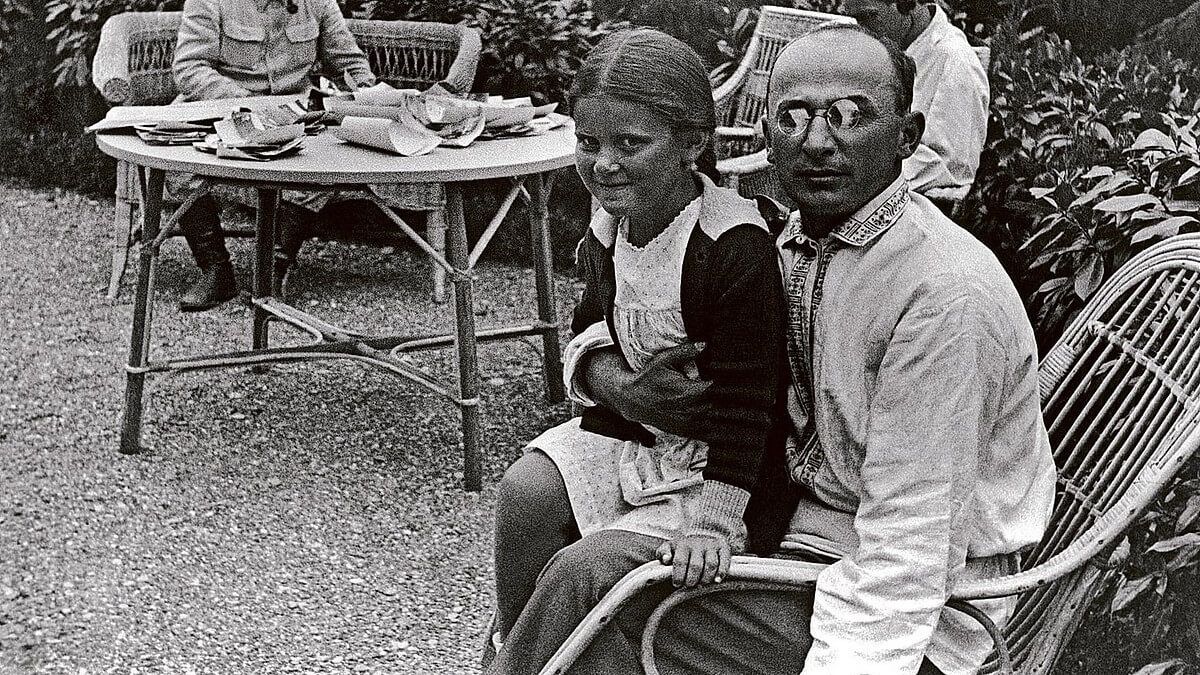 Ławrientij Beria z córką Stalina