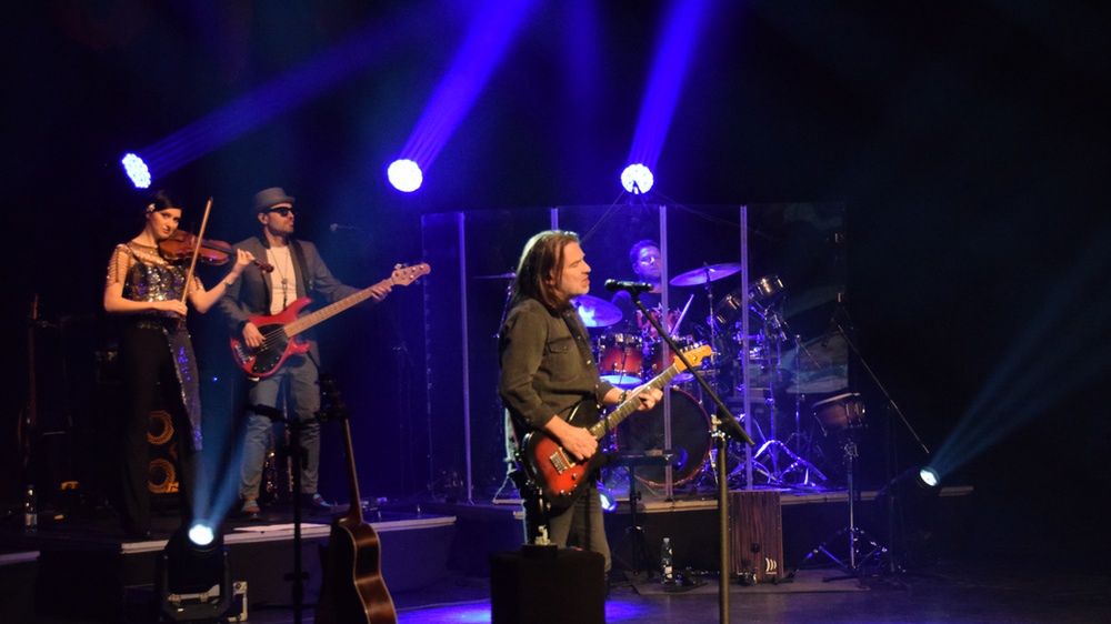 Ray Wilson na scenie CKK Jordanki