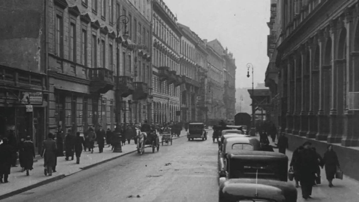 Ulica Mazowiecka w Warszawie ok. 1939 roku. Fot. NAC