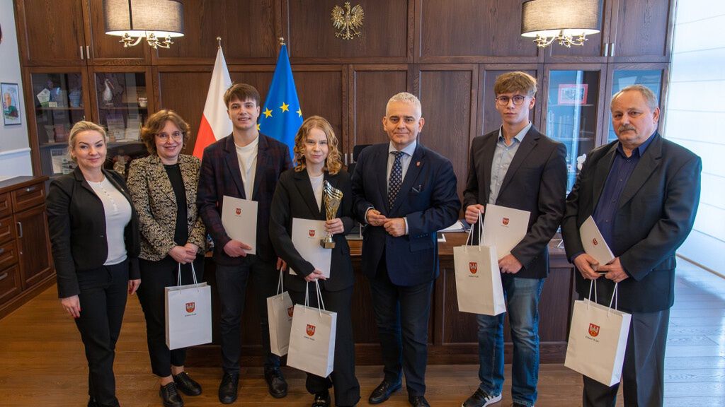 Spotkanie uczniów ZSE ze Starostą Pilskim