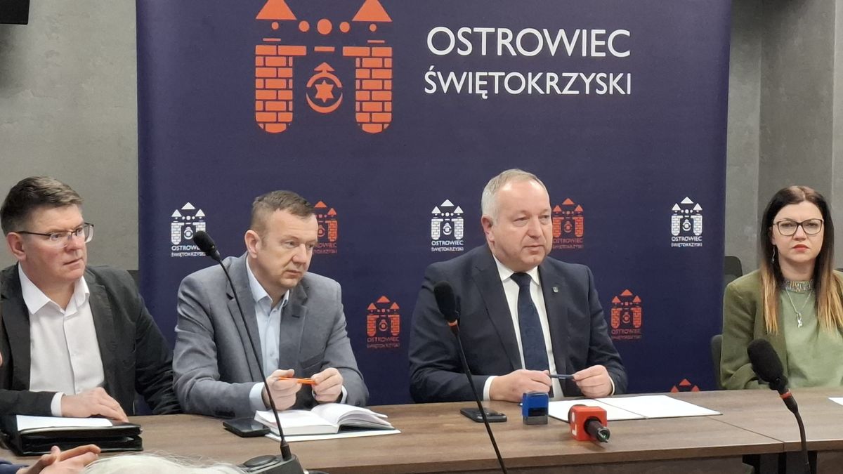 Zdjęcie z konferencji prasowej