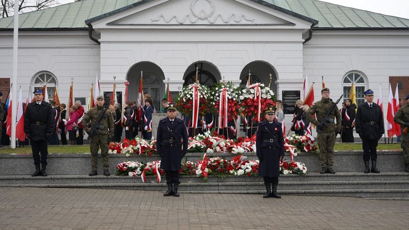 Obchody 11 listopada 