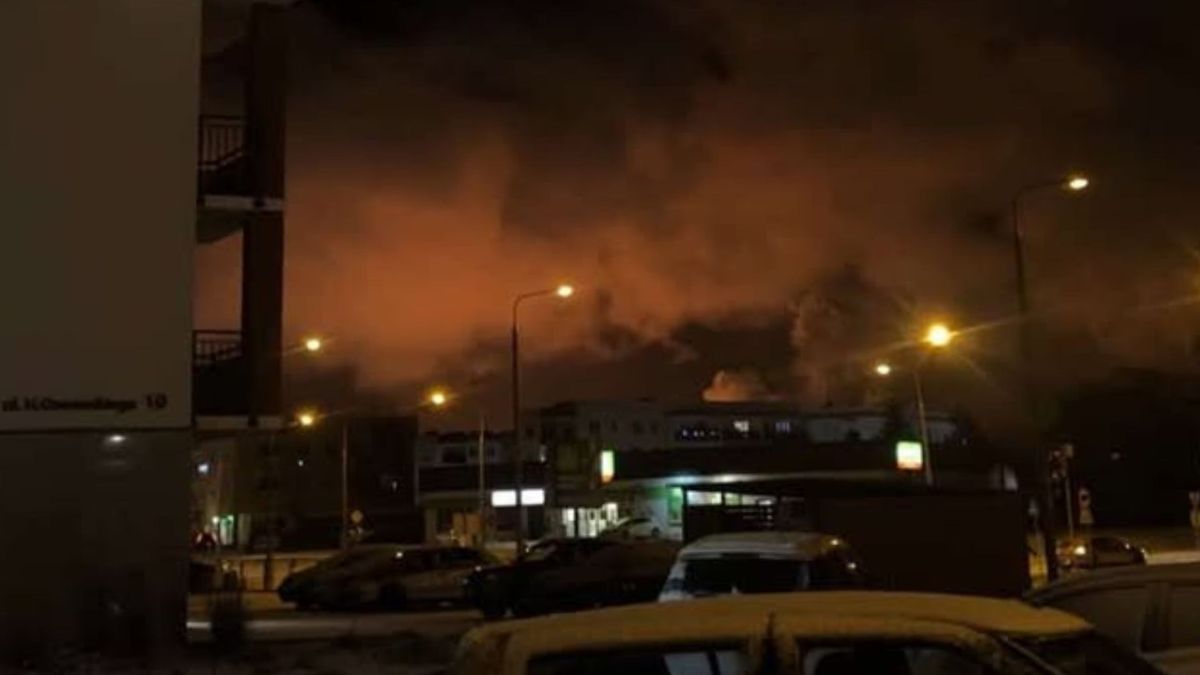 Duży płomień na pochodni ORLEN