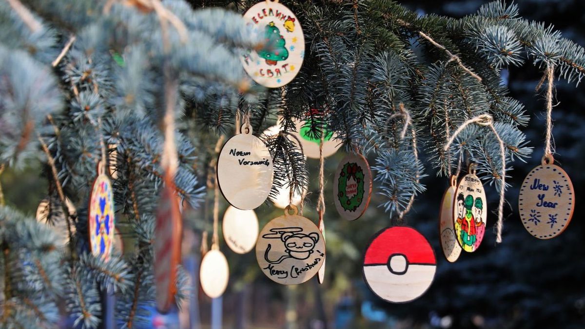 Bombki choinkowe stworzone przez studentów zza granicy