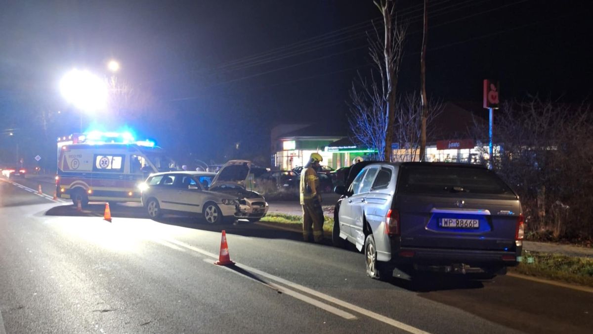 Zderzenie trzech pojazdów