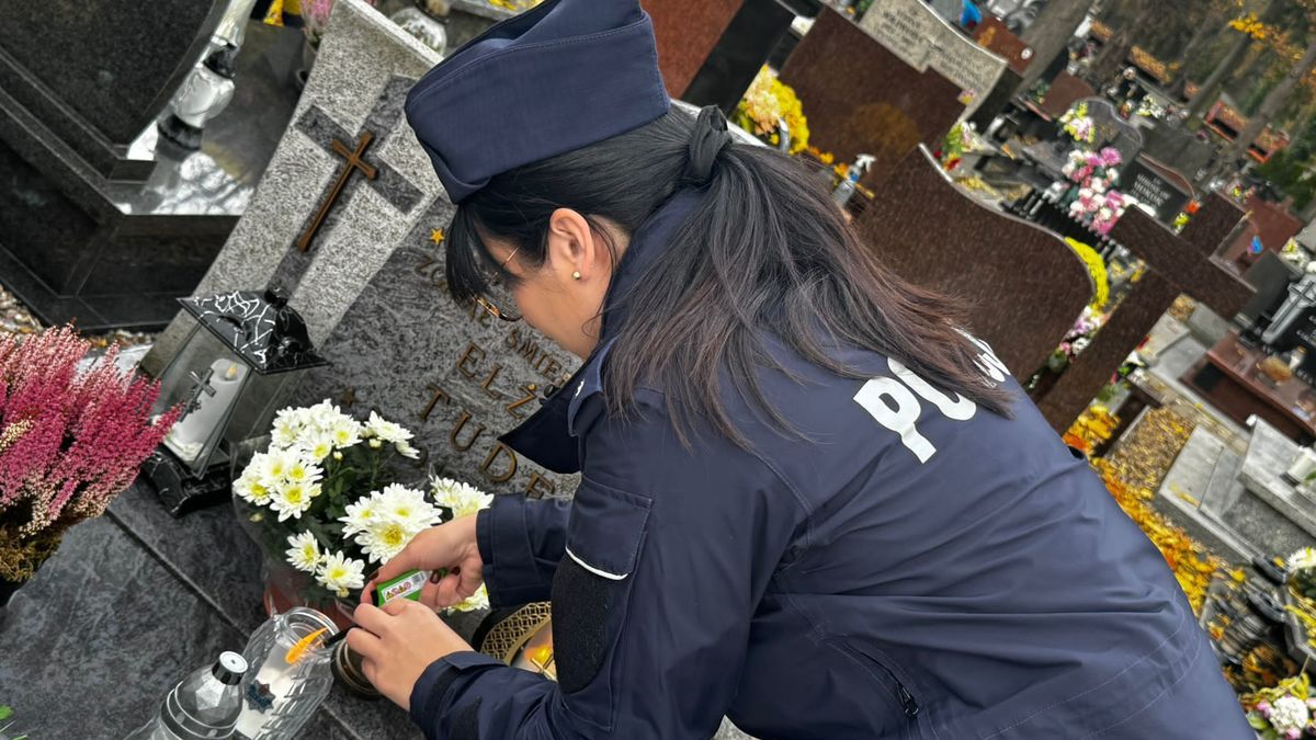 Policjanci oddali hołd