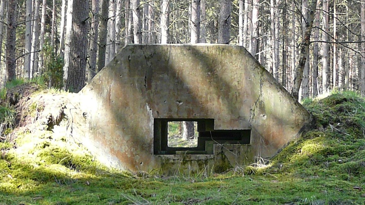 Typowy dla Pozycji Pilskiej schron MG-Schartenstand D ,,Heinrich