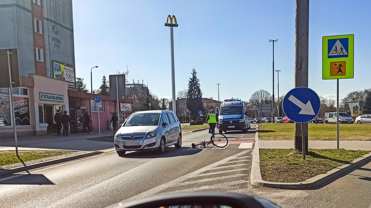 Wypadek na Bydgoskiej: Rowerzysta potrącony, ogromne korki. Piła