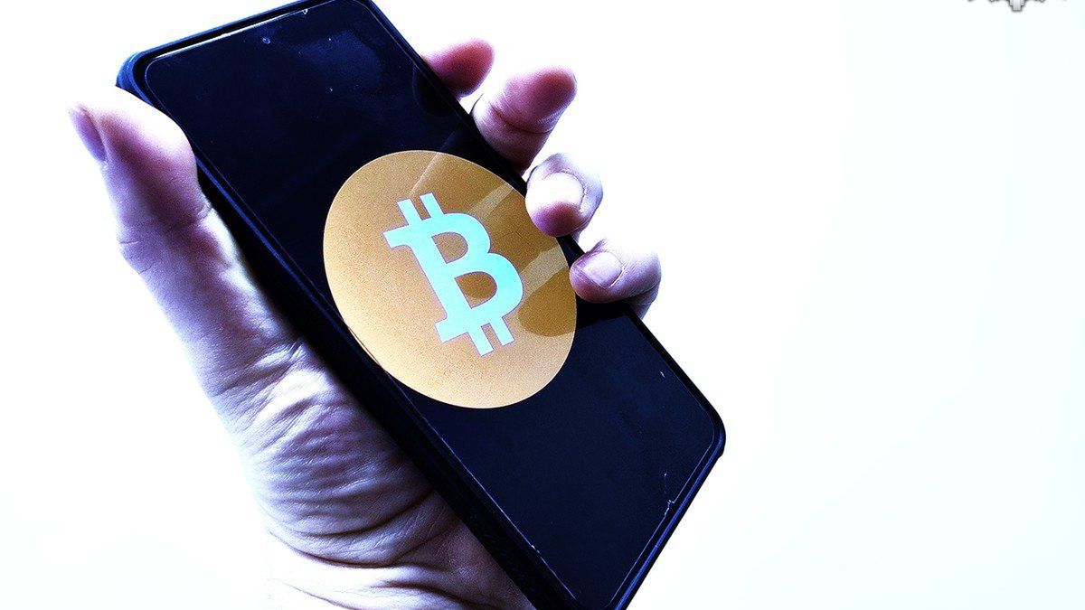 70-latka oszukana na kryptowaluty