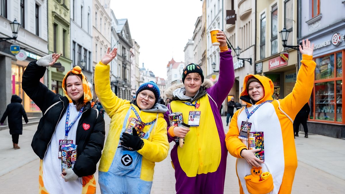 Wolontariusze WOŚP na toruńskiej starówce