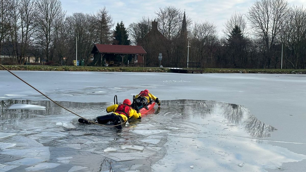 Ćwiczenia na lodzie